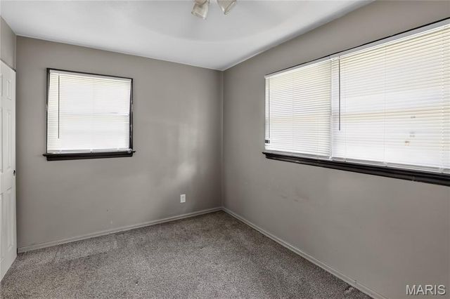 1240 Lakeview Avenue, St Louis, MO 63138