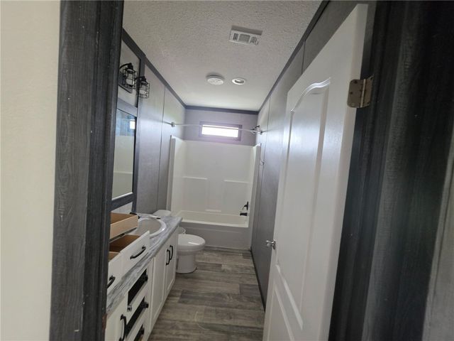 2443 Lindsey, Robstown, TX 78380