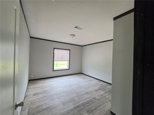 2443 Lindsey, Robstown, TX 78380