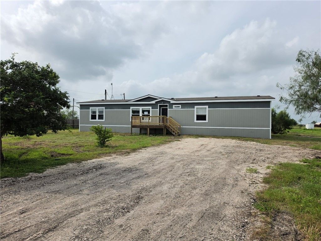 2443 Lindsey, Robstown, TX 78380
