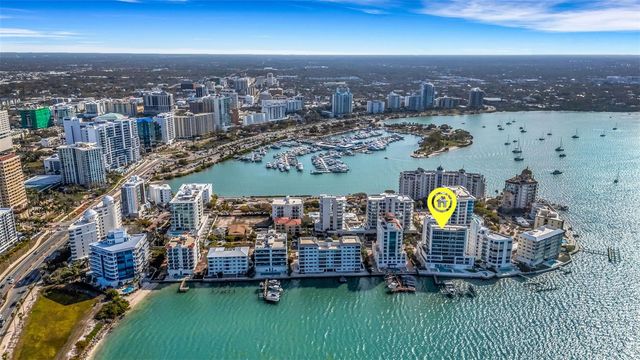 280 GOLDEN GATE POINT 200, Sarasota, FL 34236