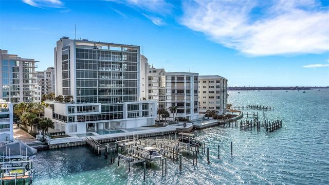280 GOLDEN GATE POINT 200, Sarasota, FL 34236