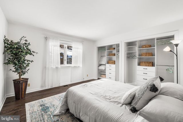 2800 HORSESHOE TRL, Chester Springs, PA 19425