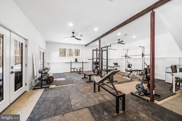 2800 HORSESHOE TRL, Chester Springs, PA 19425