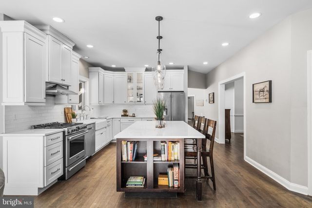 2800 HORSESHOE TRL, Chester Springs, PA 19425