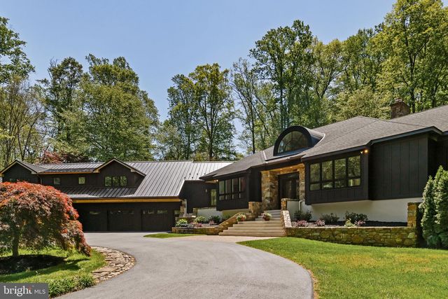 2800 HORSESHOE TRL, Chester Springs, PA 19425