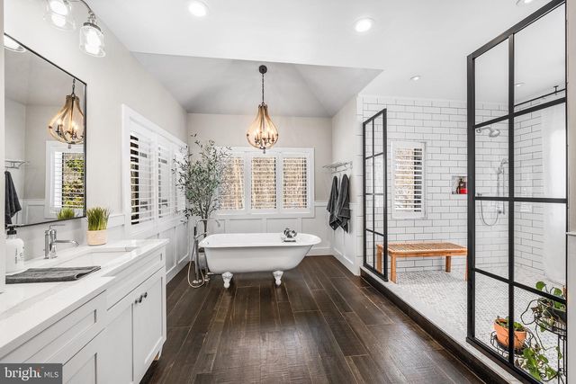 2800 HORSESHOE TRL, Chester Springs, PA 19425