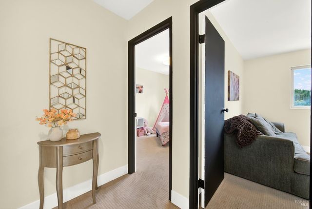 196 Caldwell Dr, Vacaville, CA 95687