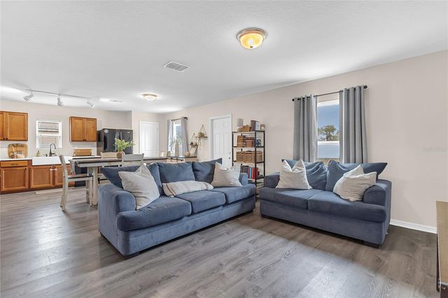 313 W ASTER COURT, Kissimmee, FL 34759