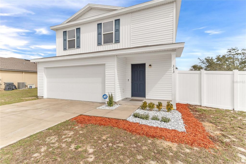 Image 2 of property listing at 313 W ASTER COURT, Kissimmee, FL 34759