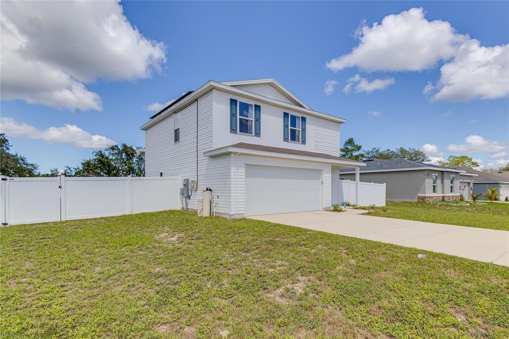 Image 3 of property listing at 313 W ASTER COURT, Kissimmee, FL 34759