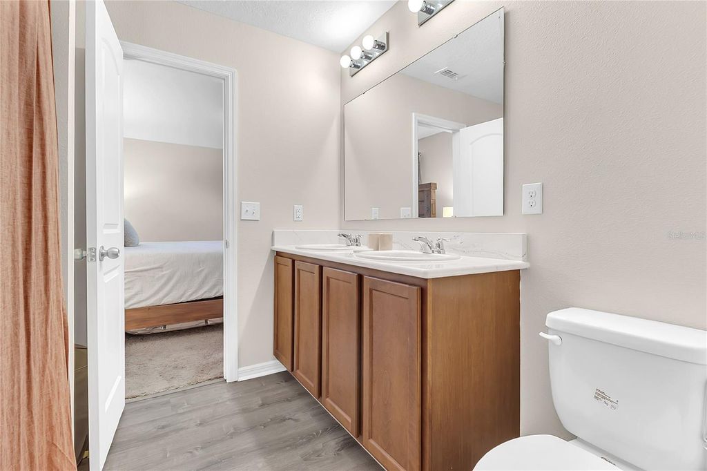 Image 21 of property listing at 313 W ASTER COURT, Kissimmee, FL 34759
