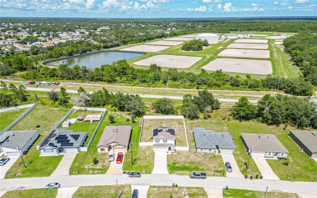 Image 32 of property listing at 313 W ASTER COURT, Kissimmee, FL 34759