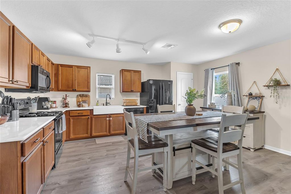 Image 8 of property listing at 313 W ASTER COURT, Kissimmee, FL 34759