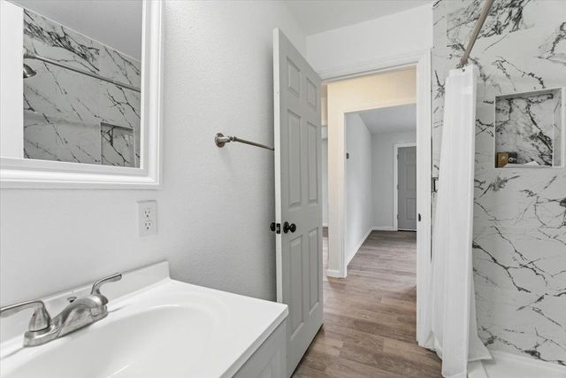 2436 Knoll St, Sacramento, CA 95815