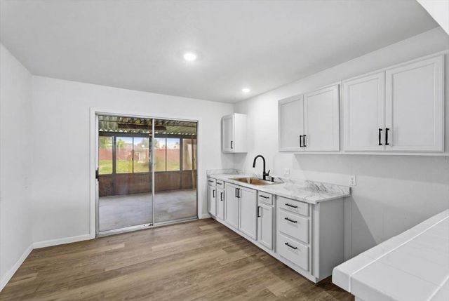 2436 Knoll St, Sacramento, CA 95815