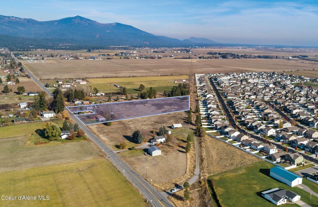 8394 N CHASE RD, Post Falls, ID 83854