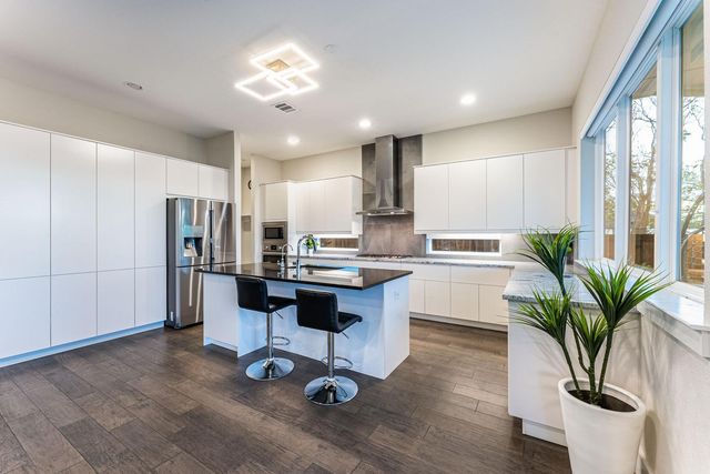 4013 Ivanhoe Lane, Dallas, TX 75212