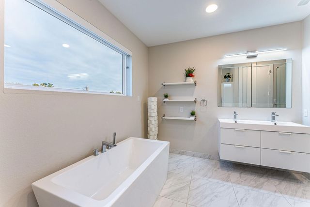 4013 Ivanhoe Lane, Dallas, TX 75212