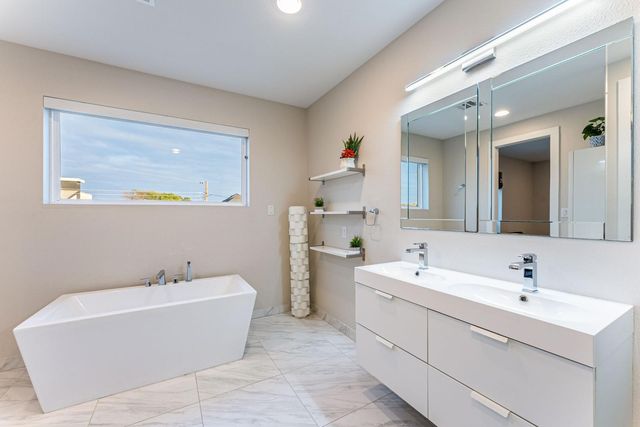 4013 Ivanhoe Lane, Dallas, TX 75212