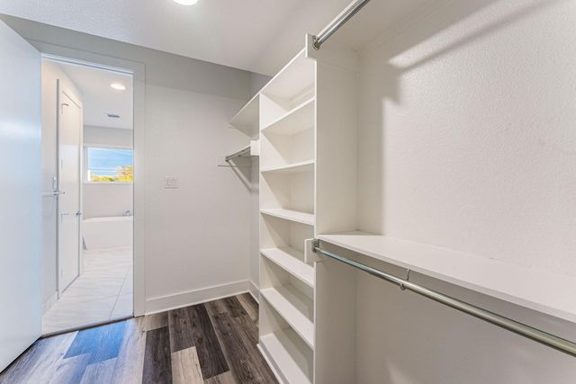 4013 Ivanhoe Lane, Dallas, TX 75212