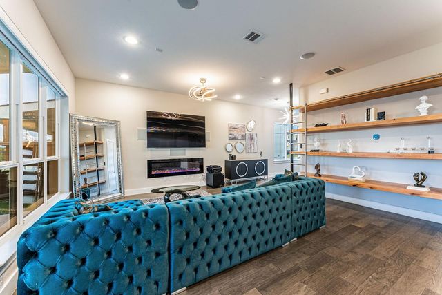 4013 Ivanhoe Lane, Dallas, TX 75212