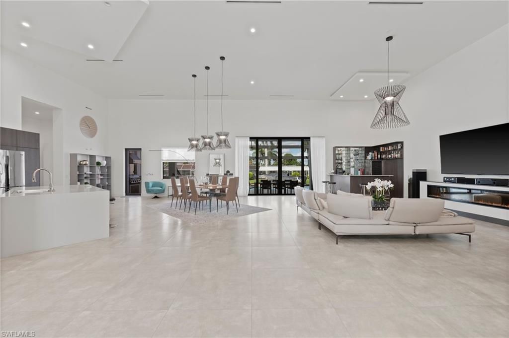 5324 Mayfair CT, CAPE CORAL, FL 33904 — photo 2