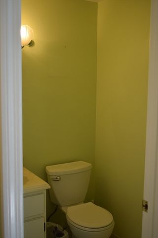 11 Hilltop Ln 11, Easton, MA 02375