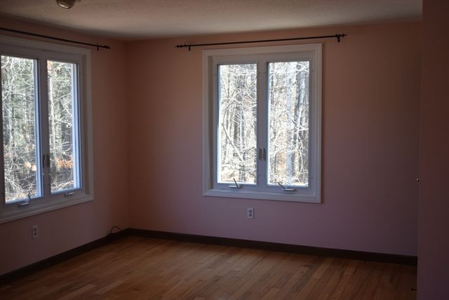 11 Hilltop Ln 11, Easton, MA 02375