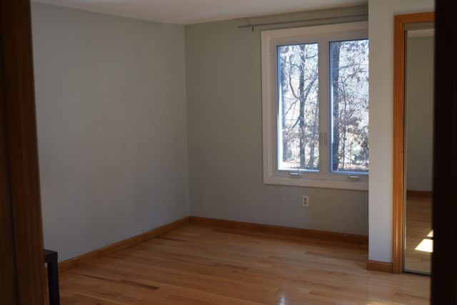 11 Hilltop Ln 11, Easton, MA 02375