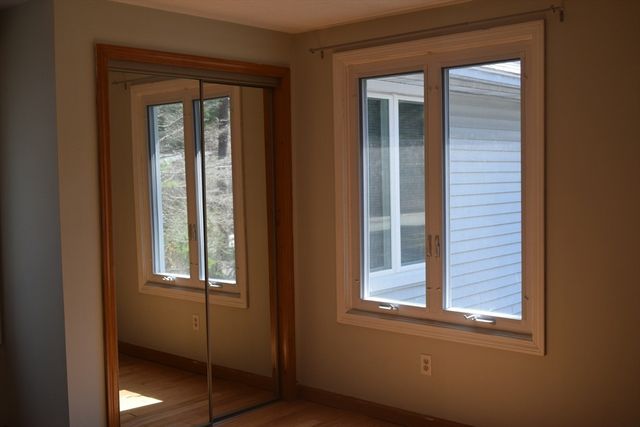 11 Hilltop Ln 11, Easton, MA 02375