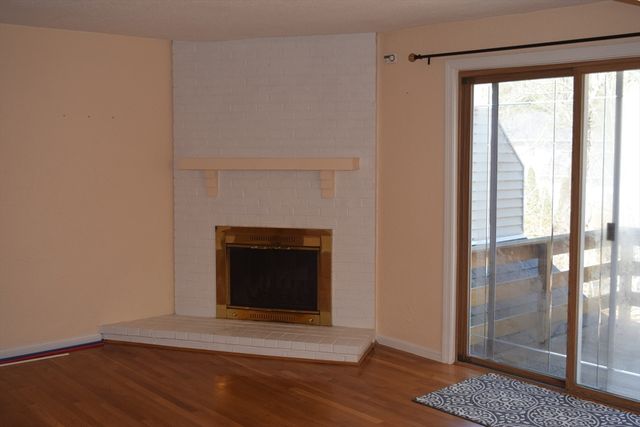 11 Hilltop Ln 11, Easton, MA 02375