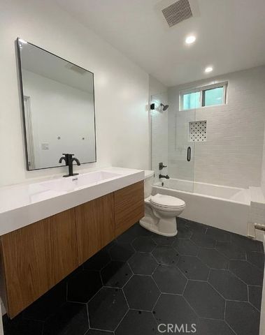 1426 Elevado, Los Angeles, CA 90026