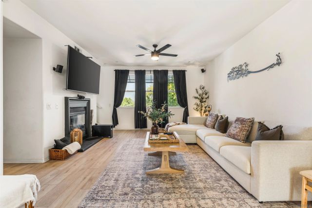545 N Chardonnay Drive, Covina, CA 91723