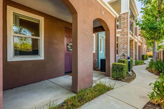 545 N Chardonnay Drive, Covina, CA 91723