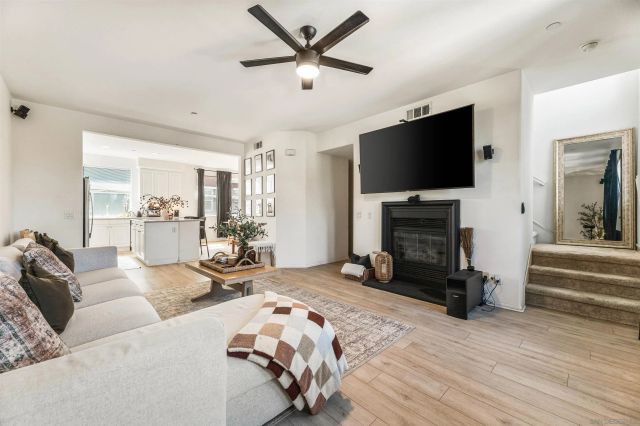 545 N Chardonnay Drive, Covina, CA 91723