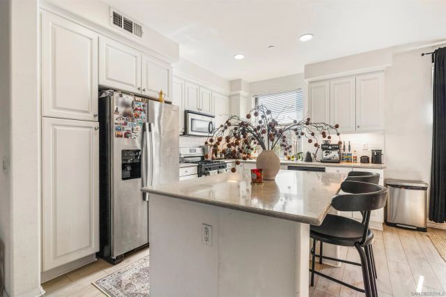 545 N Chardonnay Drive, Covina, CA 91723