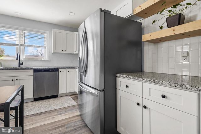 201 COLUMBIA AVE, Newfield, NJ 08344