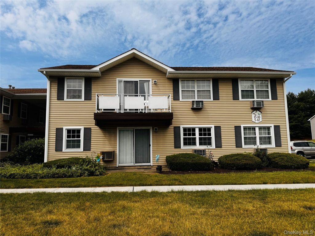100 Hillside Drive C6, Middletown, NY 10941