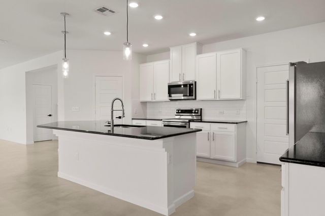 7400 Lowery XING, Austin, TX 78744