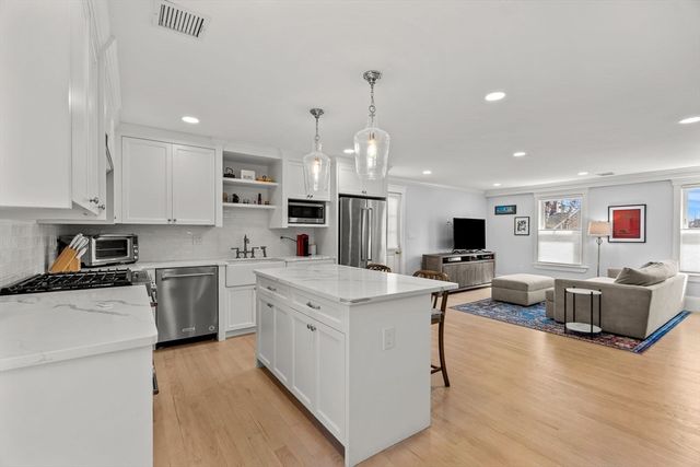 23 Union Street 2, Salem, MA 01970