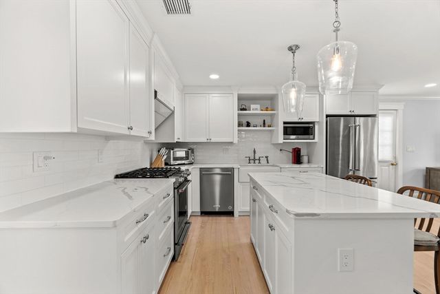 23 Union Street 2, Salem, MA 01970