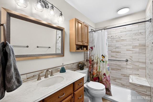 35 Mitchell Avenue, Piscataway, NJ 08854