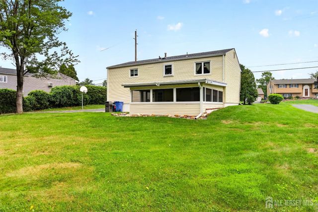 35 Mitchell Avenue, Piscataway, NJ 08854