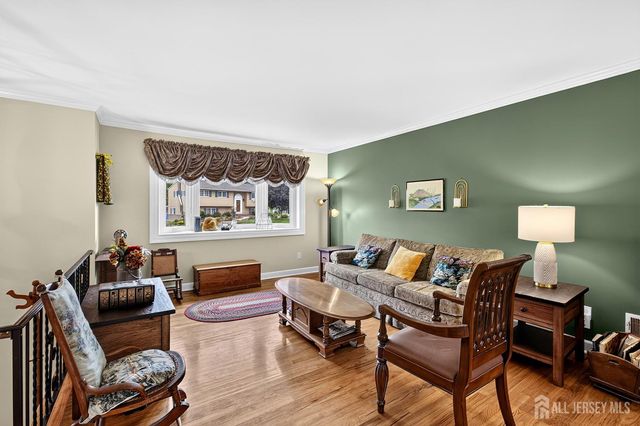 35 Mitchell Avenue, Piscataway, NJ 08854