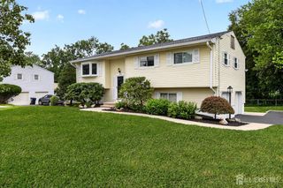 35 Mitchell Avenue, Piscataway, NJ 08854