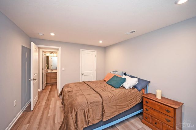 1378 Huntwick Lane, Hamilton Twp, OH 45039