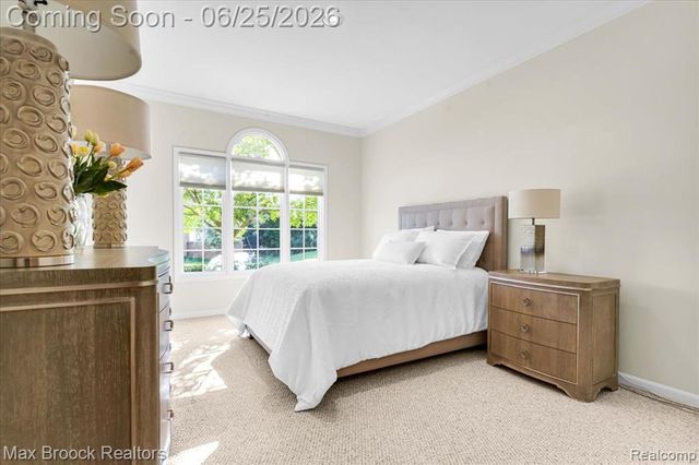 7330 Crackling Creek Circle 4, West Bloomfield, MI 48322