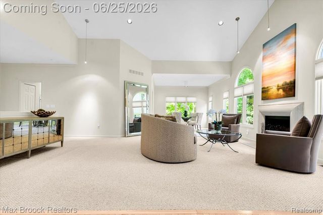 7330 Crackling Creek Circle 4, West Bloomfield, MI 48322