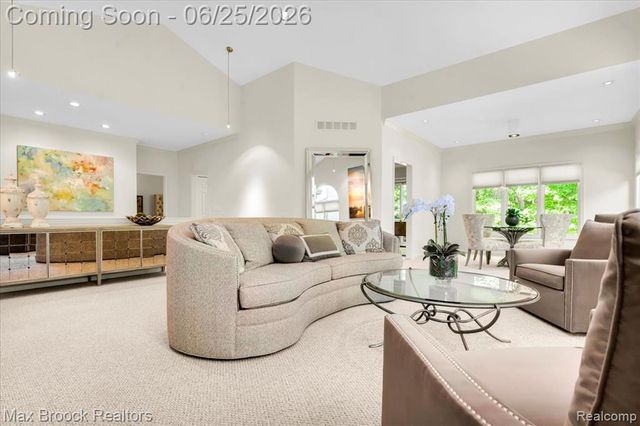 7330 Crackling Creek Circle 4, West Bloomfield, MI 48322